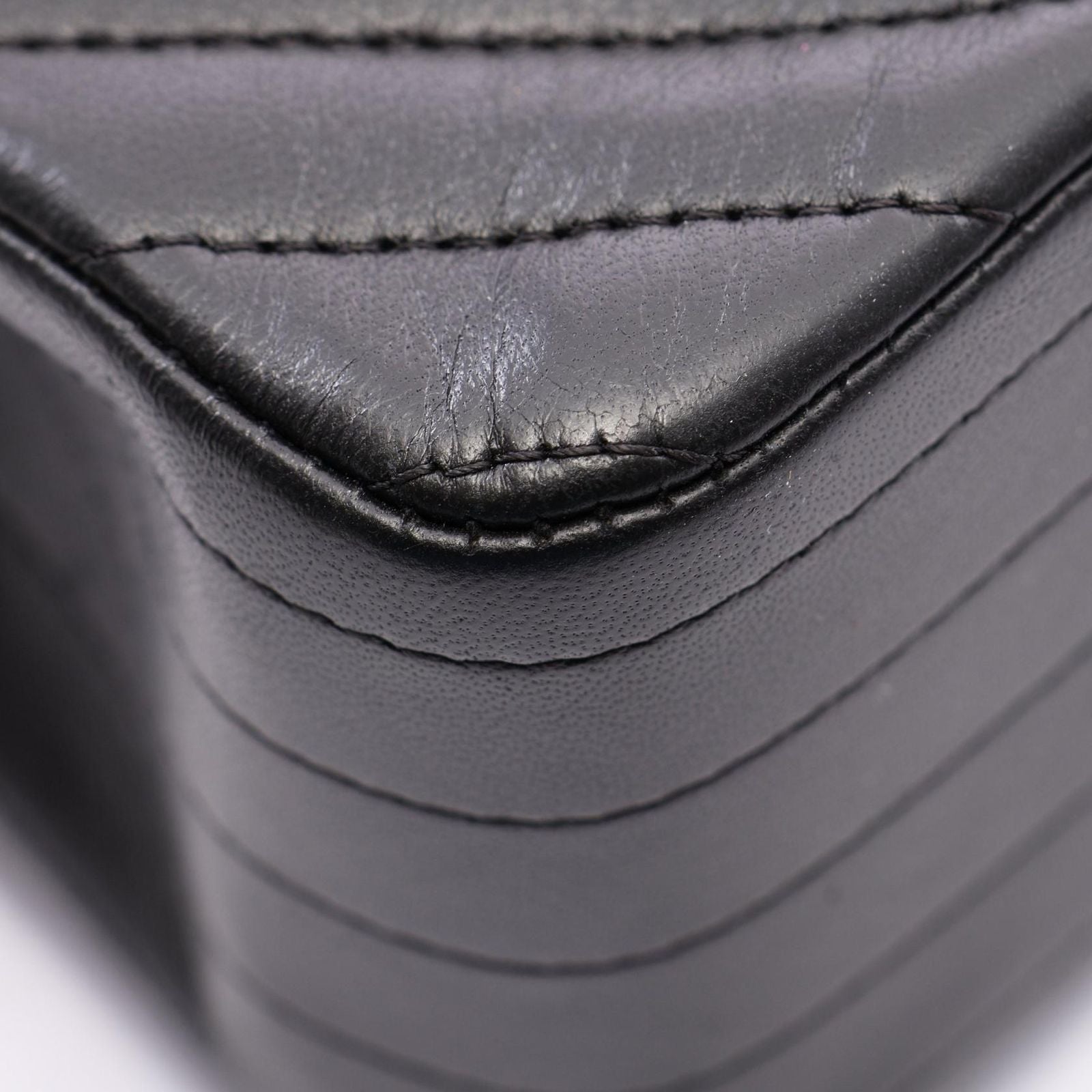 Chanel Shoulder Bag Chain Black Lambskin — view 7