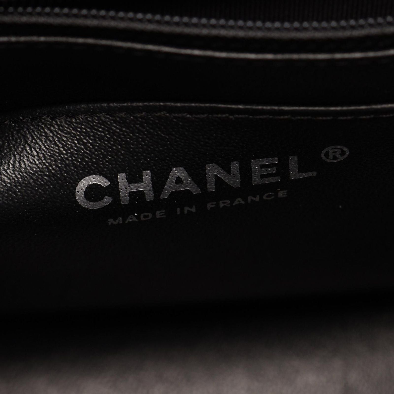 Chanel Shoulder Bag Chain Black Lambskin — view 4