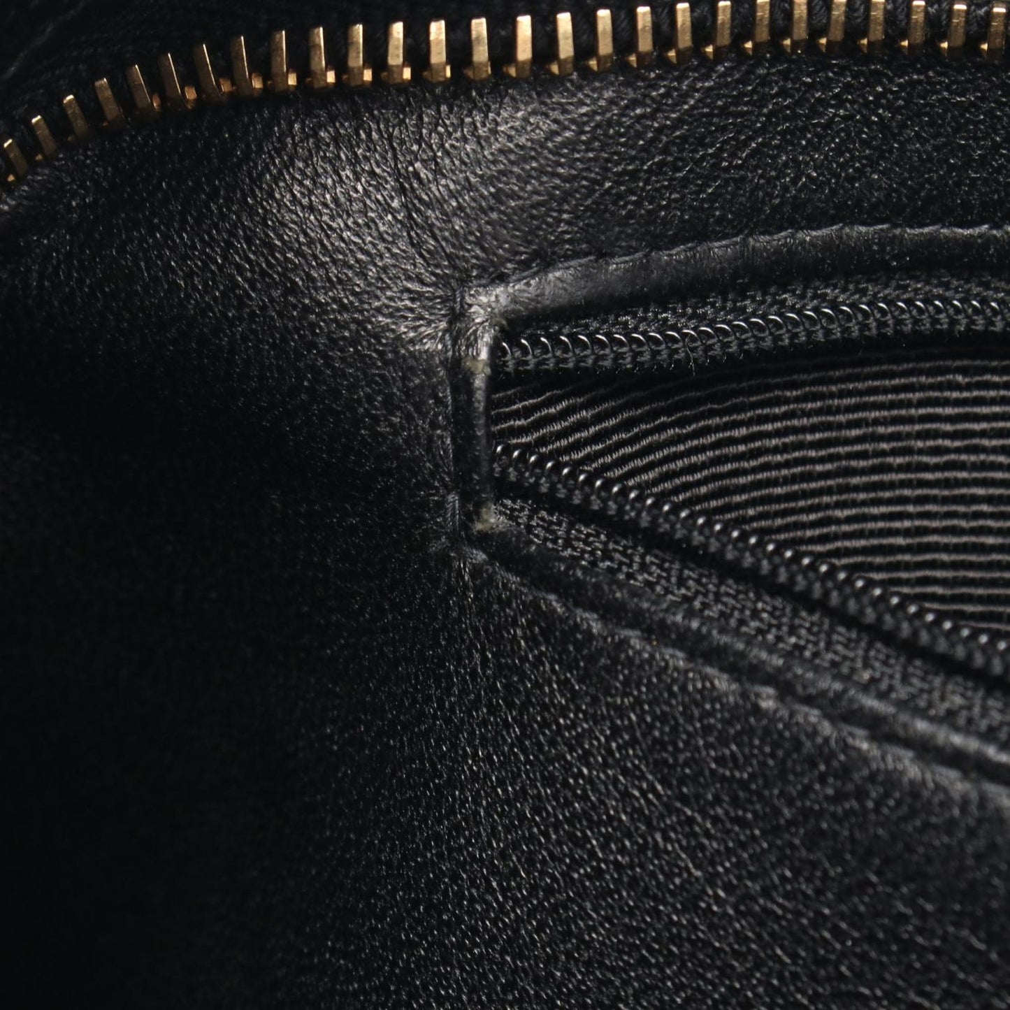 Chanel Tote Reissue Black Caviar Leather — view 6