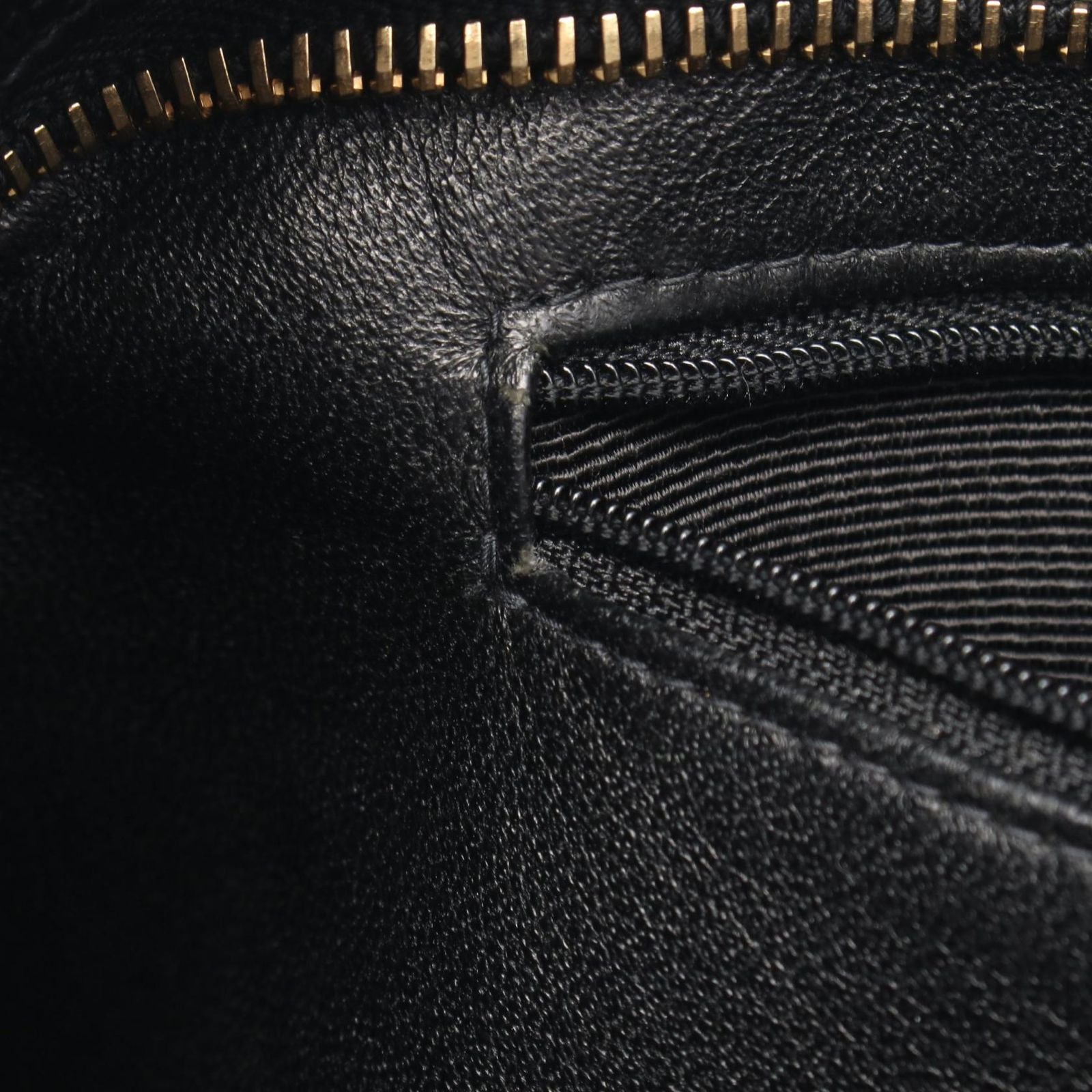 Chanel Tote Reissue Black Caviar Leather — view 6