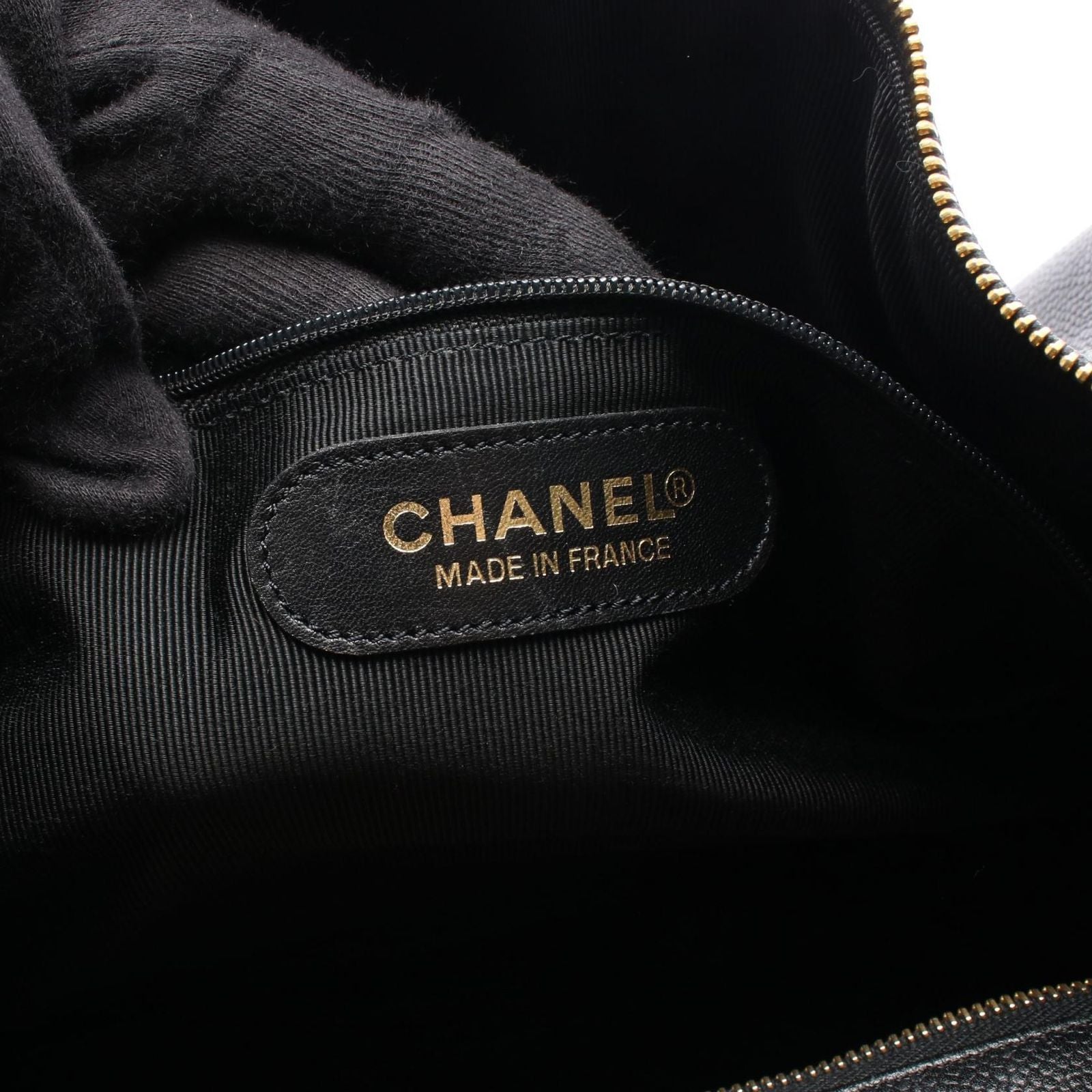 Chanel Boston Bag CC Logo 2-Way Black Caviar Leather CC — view 4