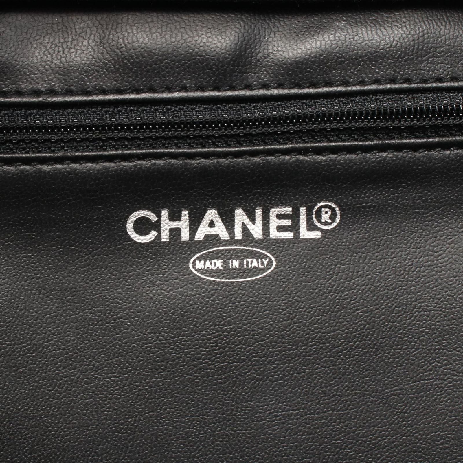 Chanel Handbag CC Logo 2-Way Black Calf CC Vanity — view 5