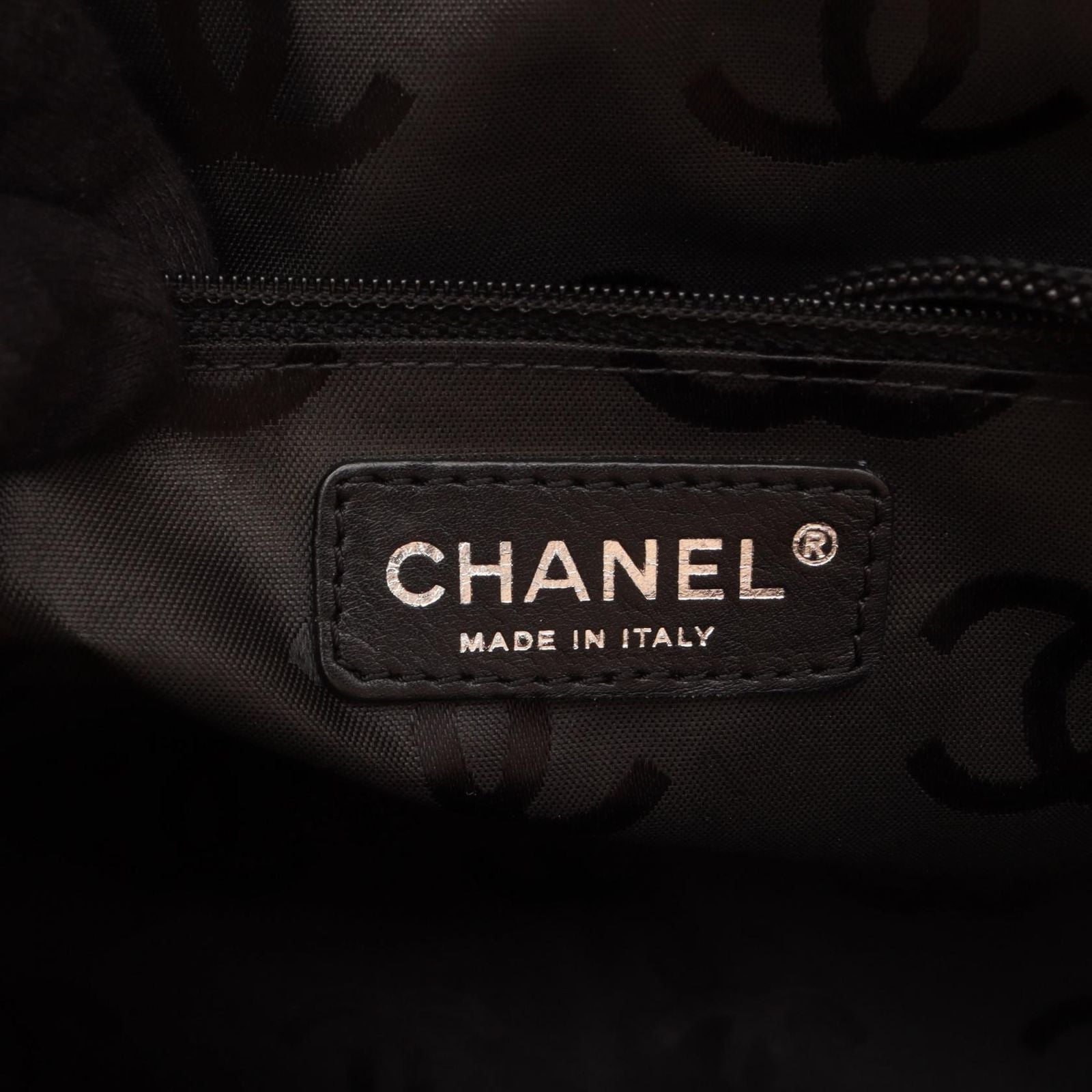 Chanel Tote Cambon Line Large Beige Black Leather — view 4