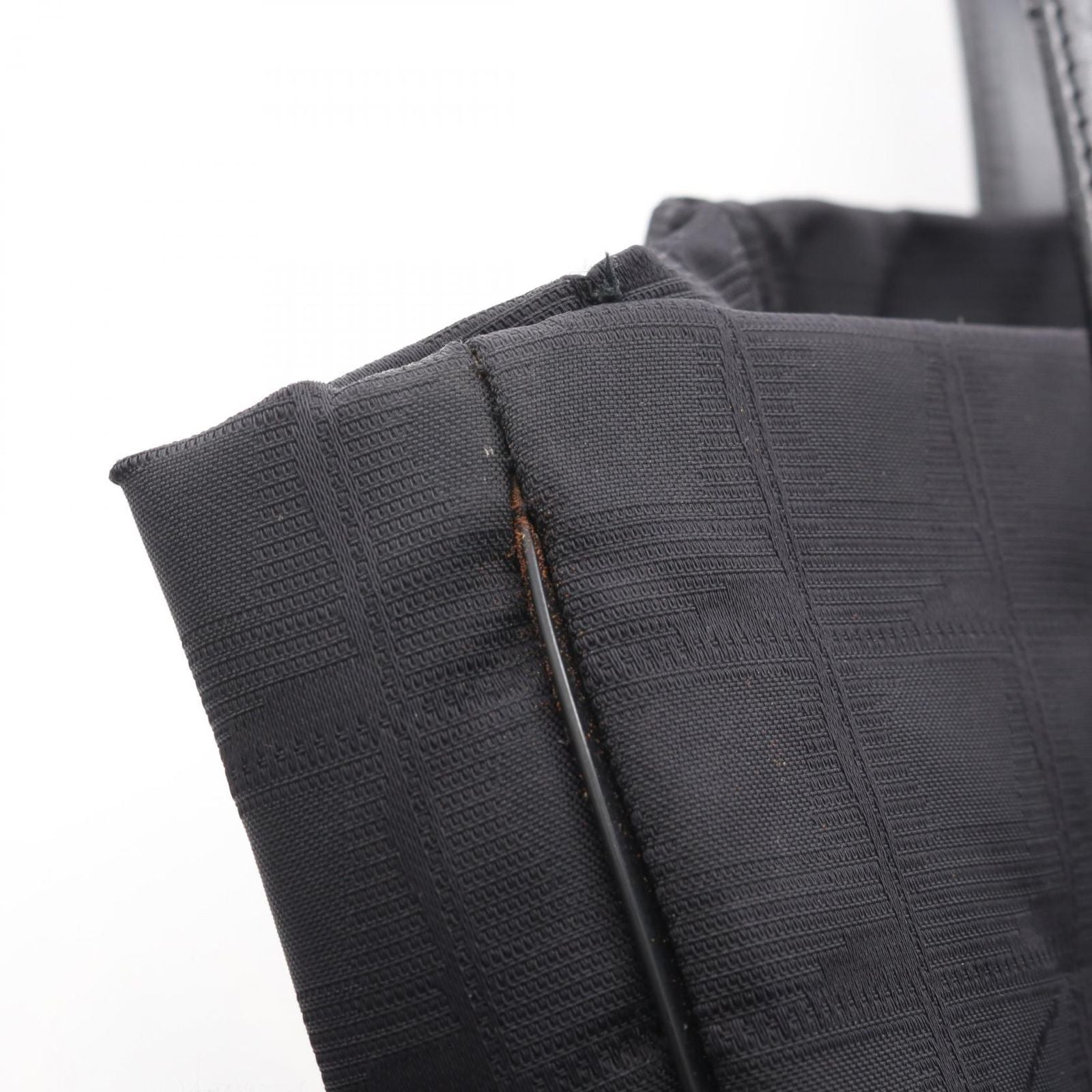 Chanel Tote New Travel Line Black Leather — view 6