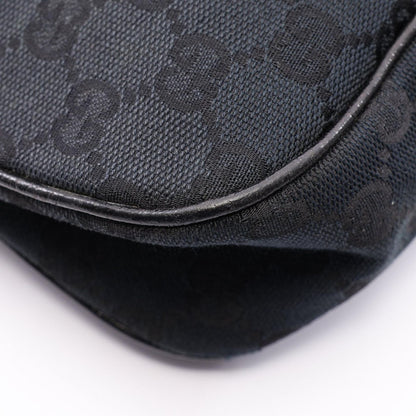 Gucci Shoulder Bag GG Canvas Black — view 5