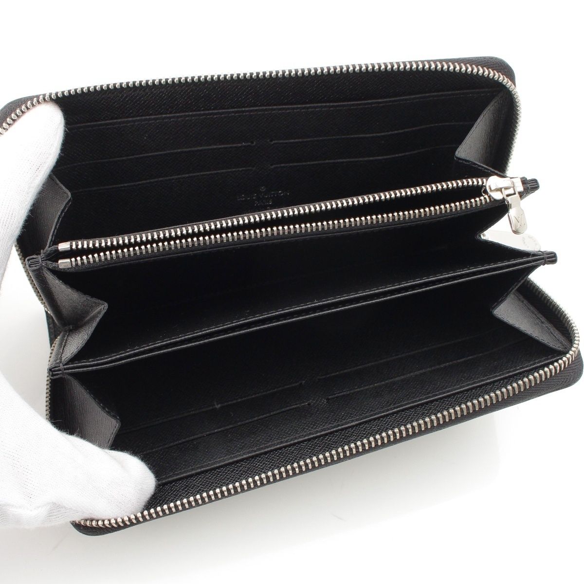Louis Vuitton Epi Leather Zip Wallet Black — view 4