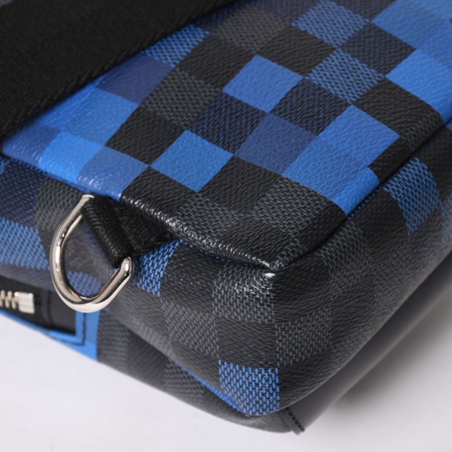 Louis Vuitton Belt Bag Black Blue Graphite Pi Creasing le Avenue Leather Canvas — view 8