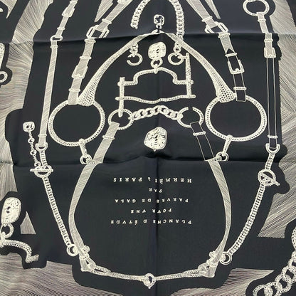 Hermes Scarf Carre 90 Black Ivory Planche D E'tvde Povr Vne Parvre de Gala — view 4