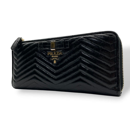 Prada Wallet L-shaped Zipper Quilted V-shaped Stitch Ribbon Metal Logo Nappa