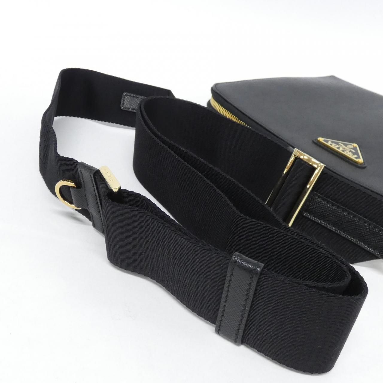 Prada Shoulder Bag Gold — view 6
