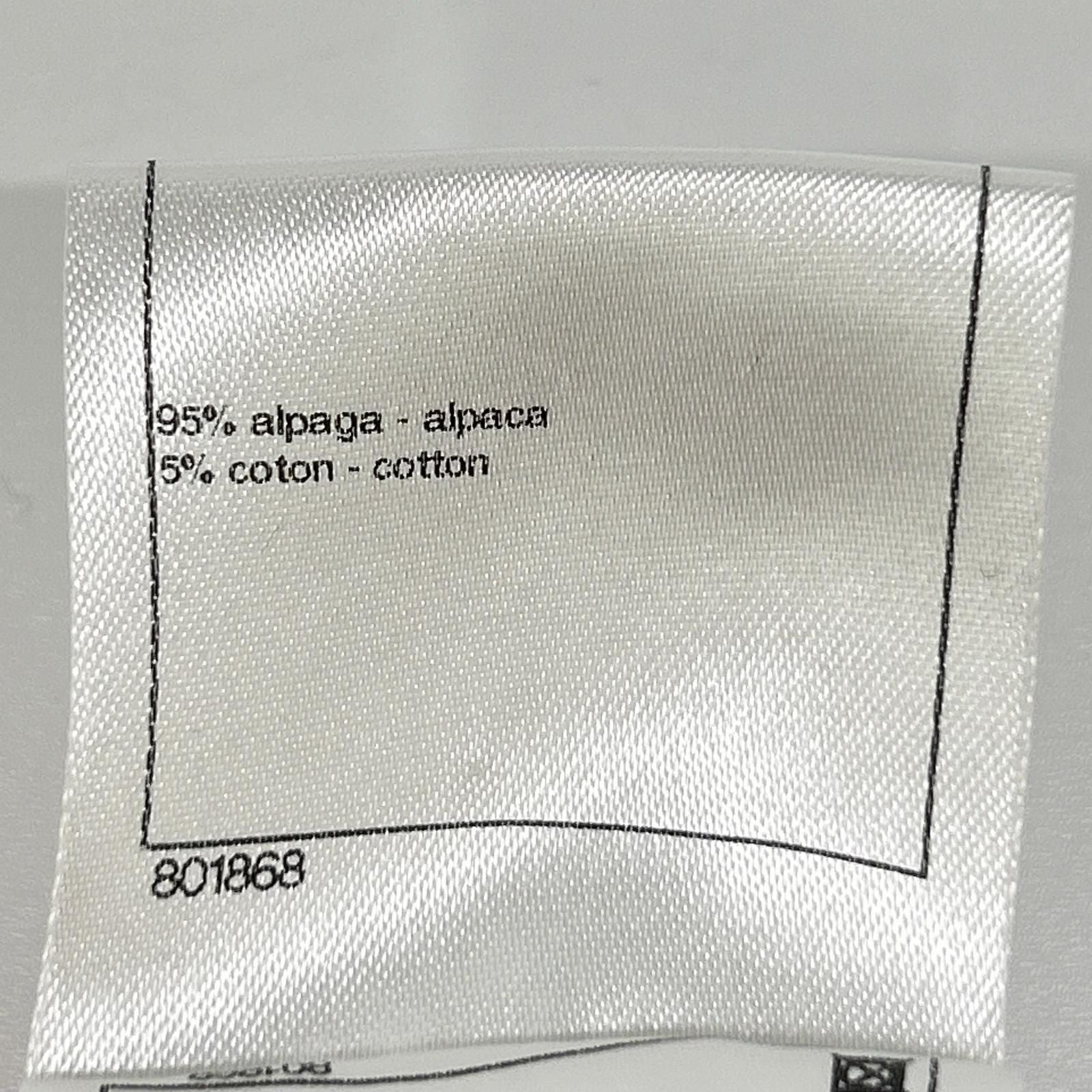 Chanel Emblem Logo Embroidery Knit Sweater 40 — view 4