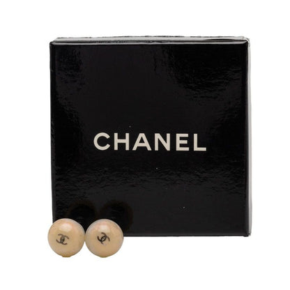 Chanel CC Logo Vintage Round Stud Earrings 99 White Plastic Metal — view 4