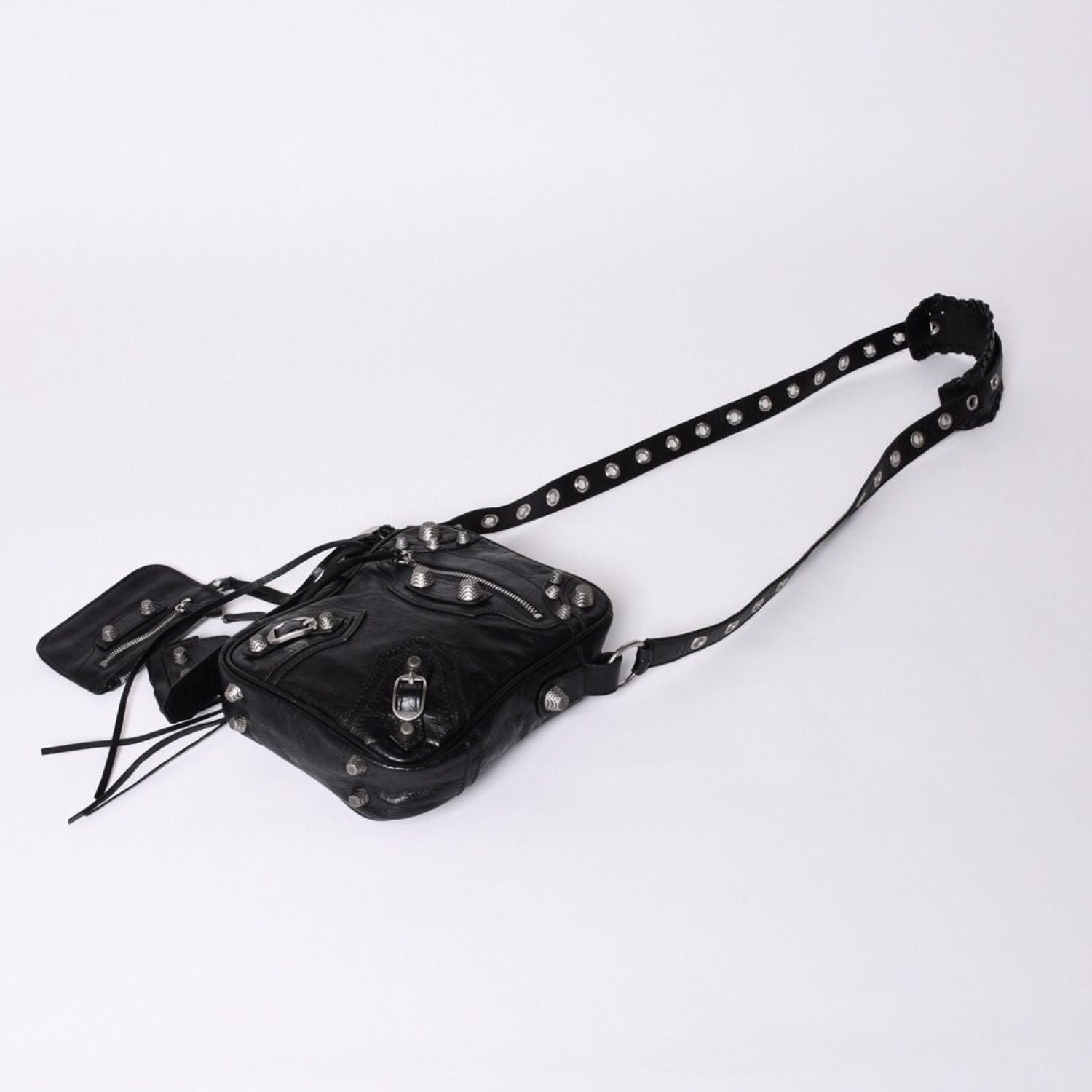 Balenciaga le Cagole XS Shoulder Bag Black Lambskin Silver — view 4