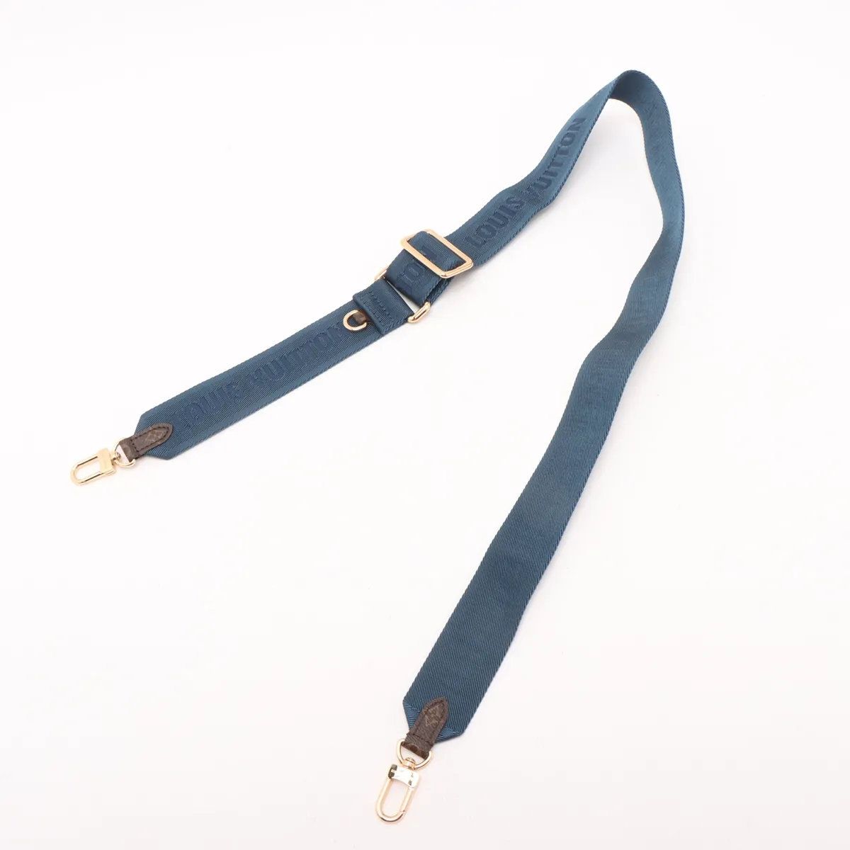 Louis Vuitton LV Pillow Maxi Multy Pochette 2-Way Shoulder — view 7
