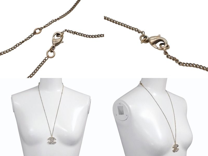 Chanel CC Logo Necklace Metal Clear Gold — view 7