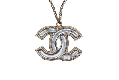 Chanel CC Logo Necklace Metal Clear Gold — view 2