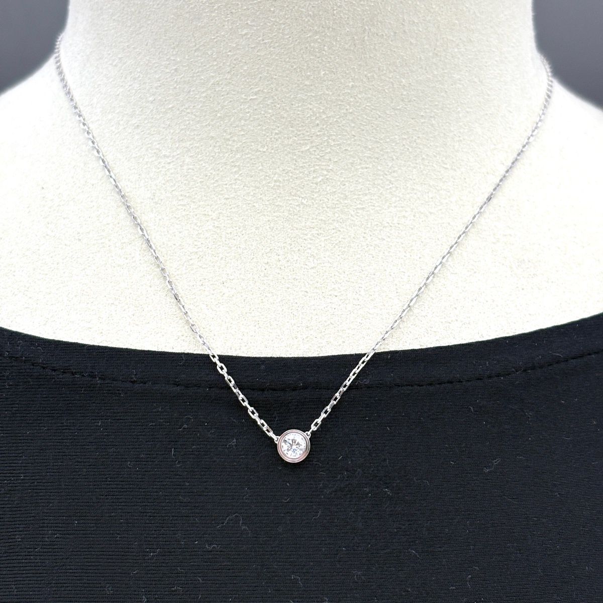 Cartier LM Pendant 750 Diamond — view 4