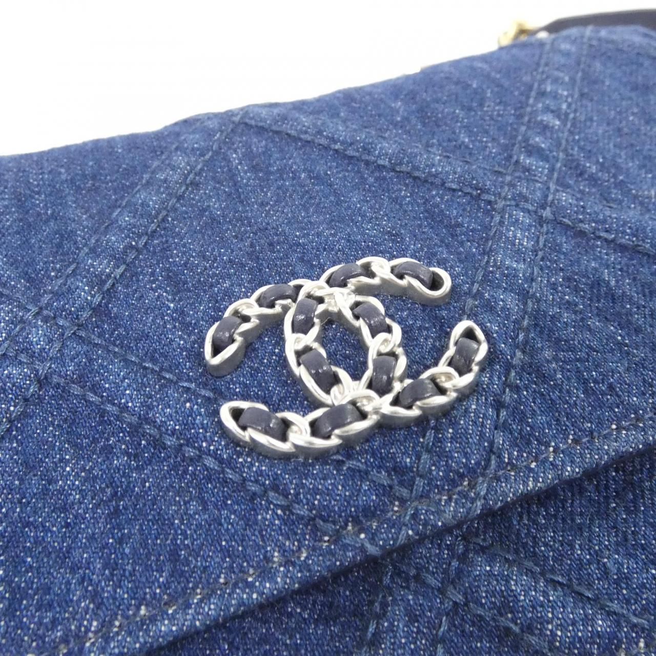 Chanel 19 Line Chain — view 4