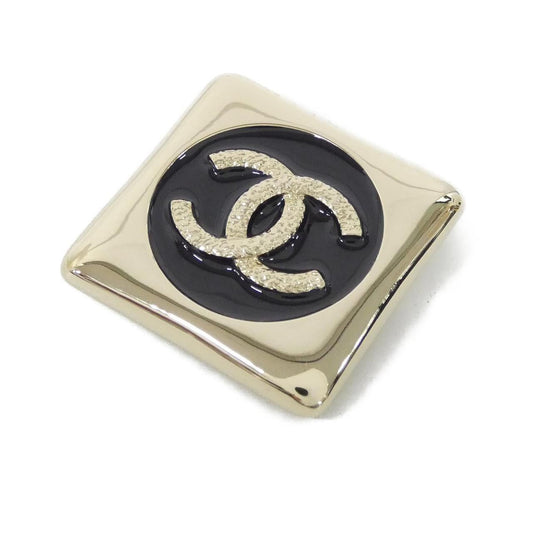 Chanel Brooch Gold