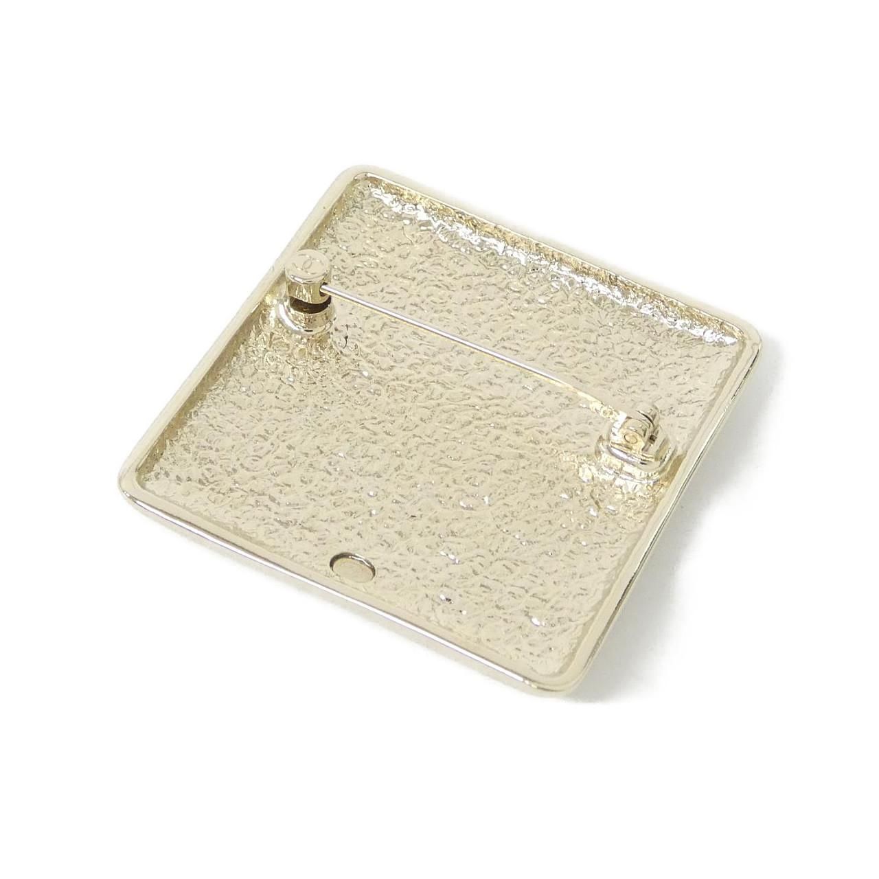 Chanel Brooch Gold — view 2