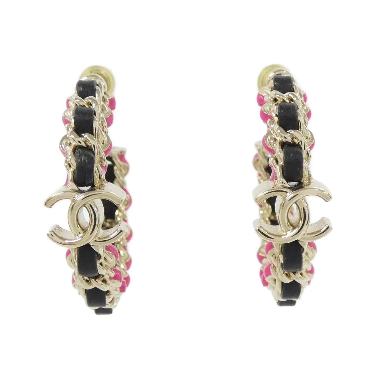 Chanel Earrings Gold