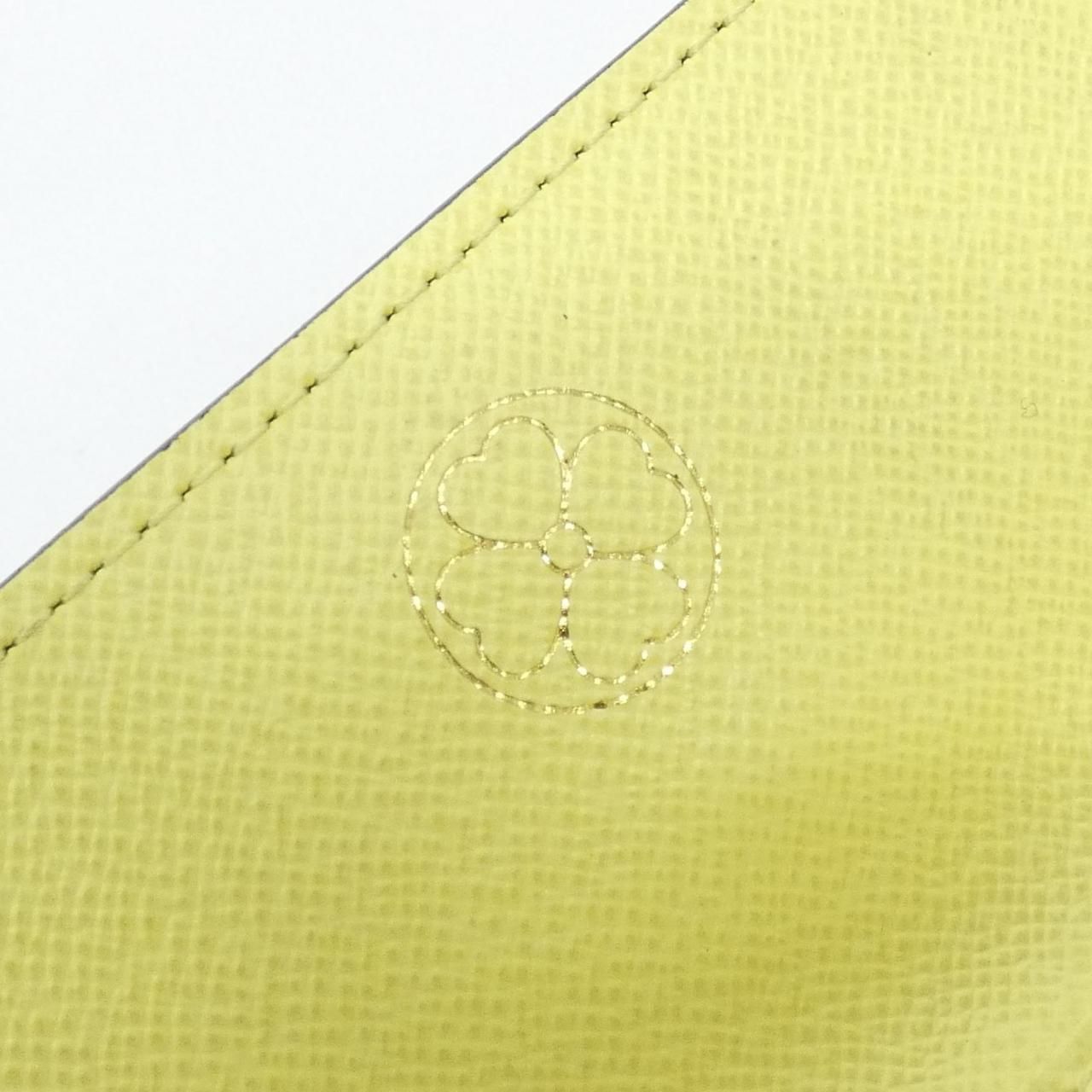 Louis Vuitton Monogram Multicles 4 Key Case Key Holder — view 7