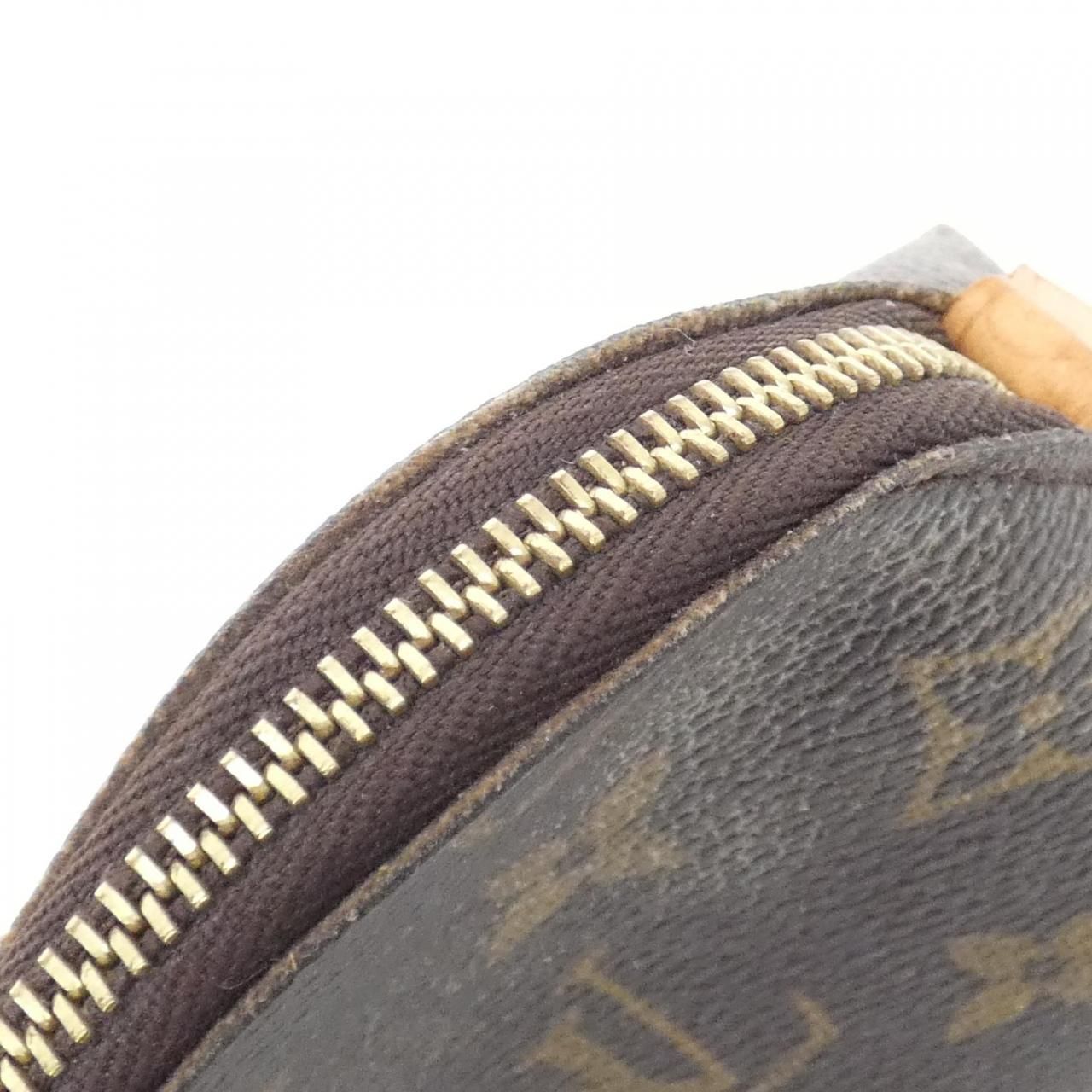 Louis Vuitton Monogram Pochette Cosmetic PM Pouch — view 7