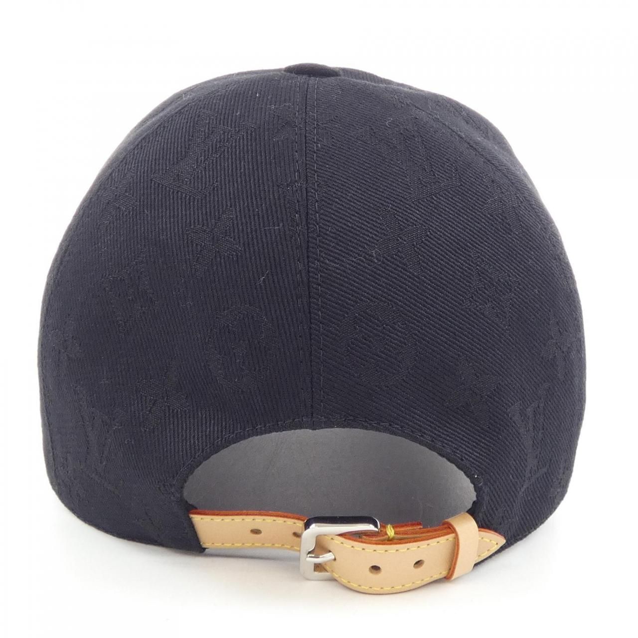 Louis Vuitton Monogram Essential Cap — view 4