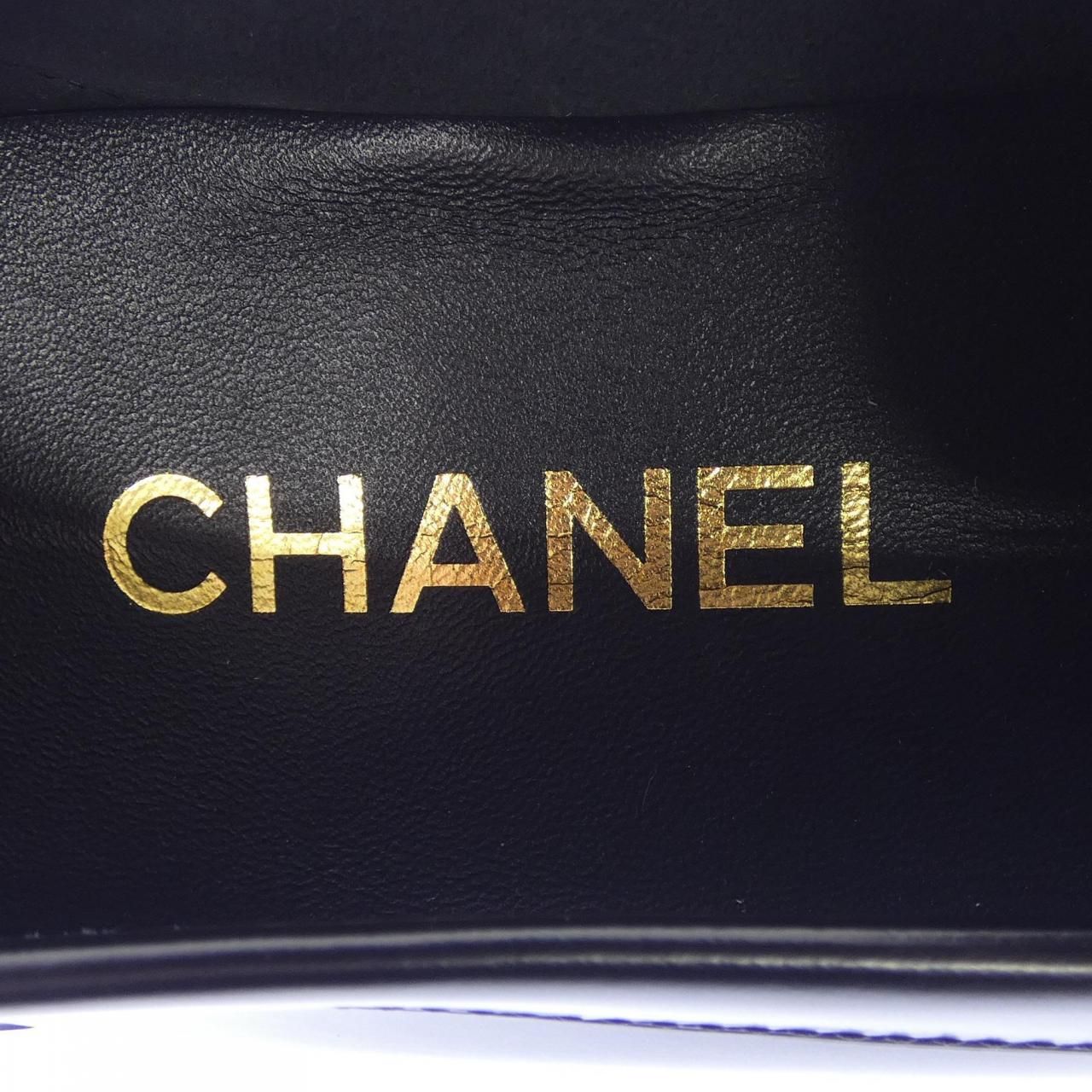 Chanel Loafers Shoes Black — view 6