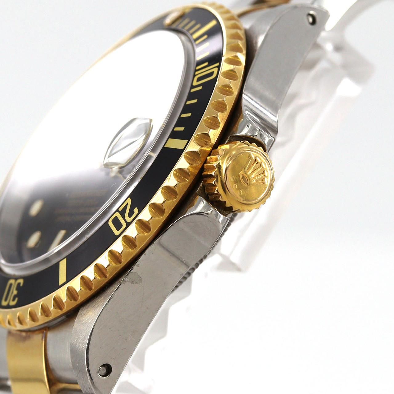 Rolex Submariner Date Automatic Winding P Number Watch — view 3