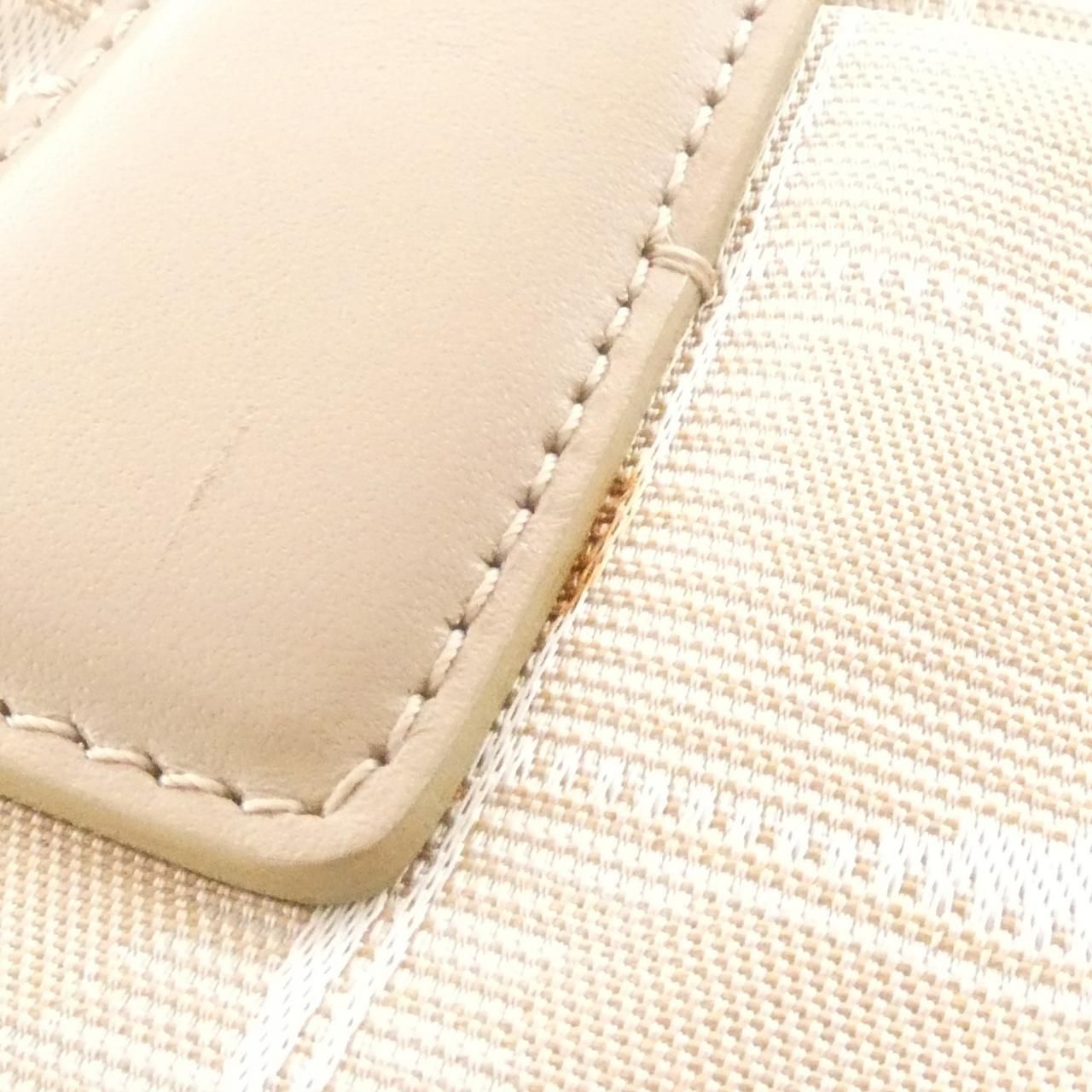Chanel Travel Line — view 3