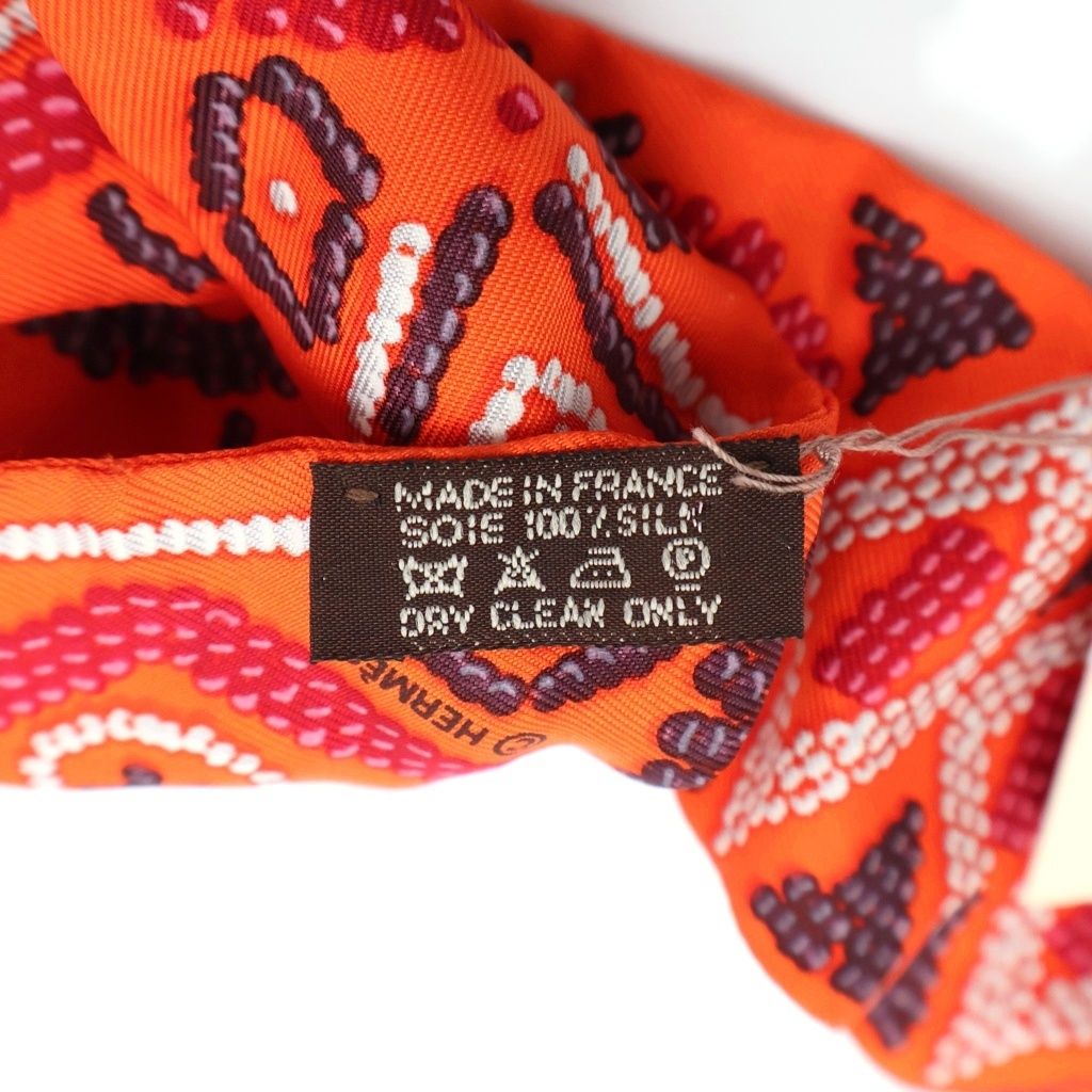 Hermes Twilly Kelly en Perles Silk Scarf Orange — view 5