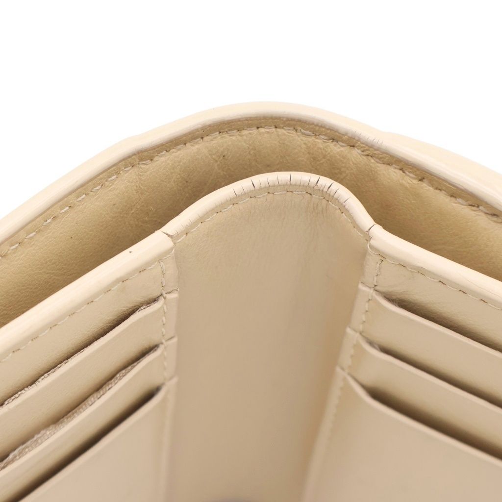 Bottega Veneta Cassette Maxi Intrecciato Leather Compact Wallet Bifold Beige — view 5
