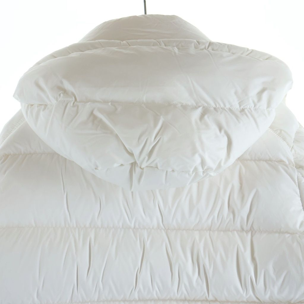 Moncler Vezere Folded Down Jacket White — view 4