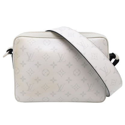 Louis Vuitton Messenger — view 2