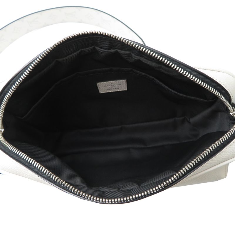 Louis Vuitton Messenger — view 6