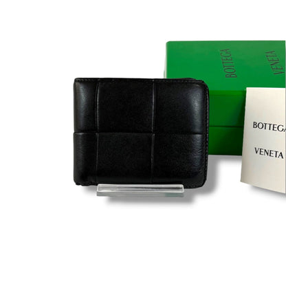 Bottega Veneta Bifold Wallet Compact Maxi Intrecciato Leather Cassette Black