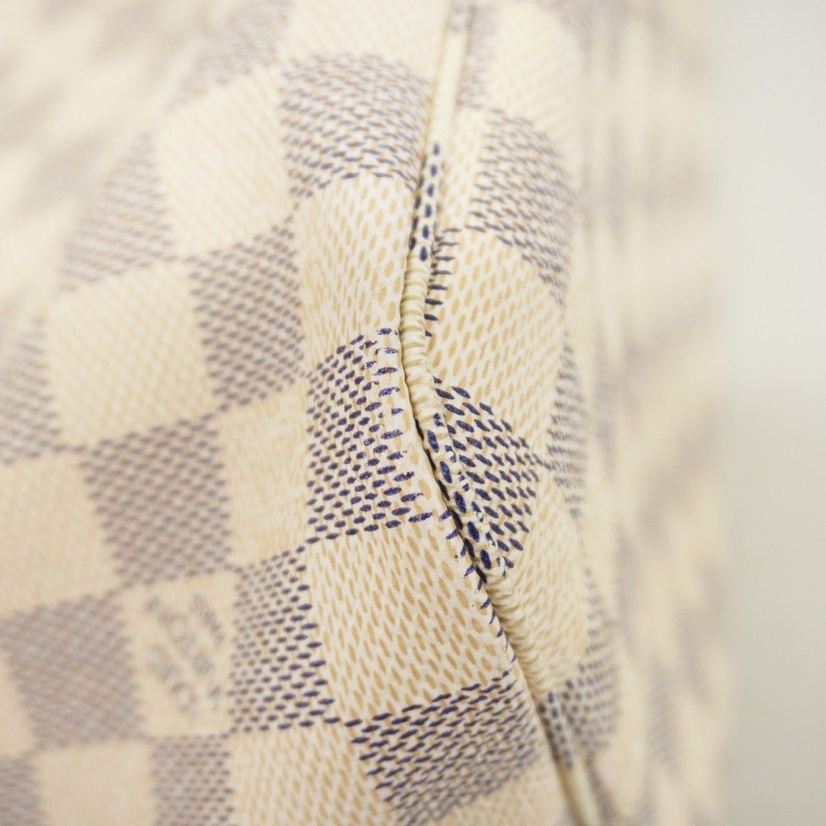 Louis Vuitton Tote Damier Azur Neverfull White — view 7