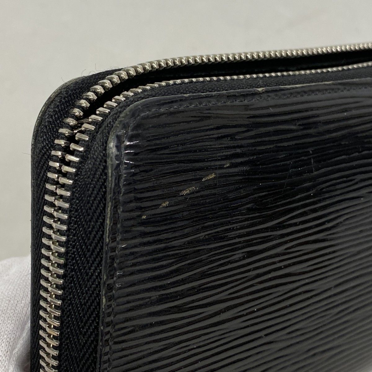 Louis Vuitton Wallet Epi Zippy Noir Electric — view 6