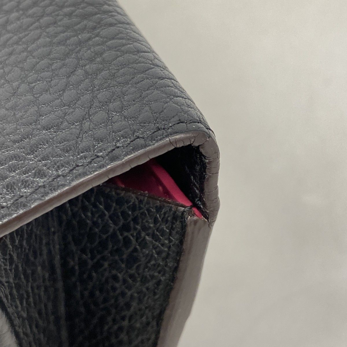 Louis Vuitton Wallet Taurillon Portefeuille Capucines Noir — view 6