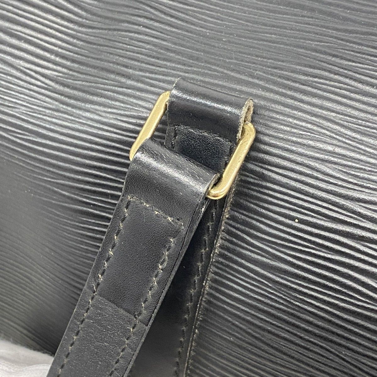 Louis Vuitton Handbag Epi Soufflot Noir — view 7