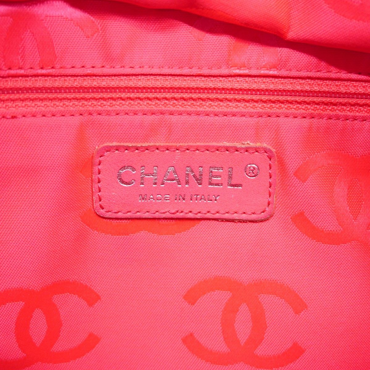 Chanel Tote Cambon Lambskin Black Silver — view 5