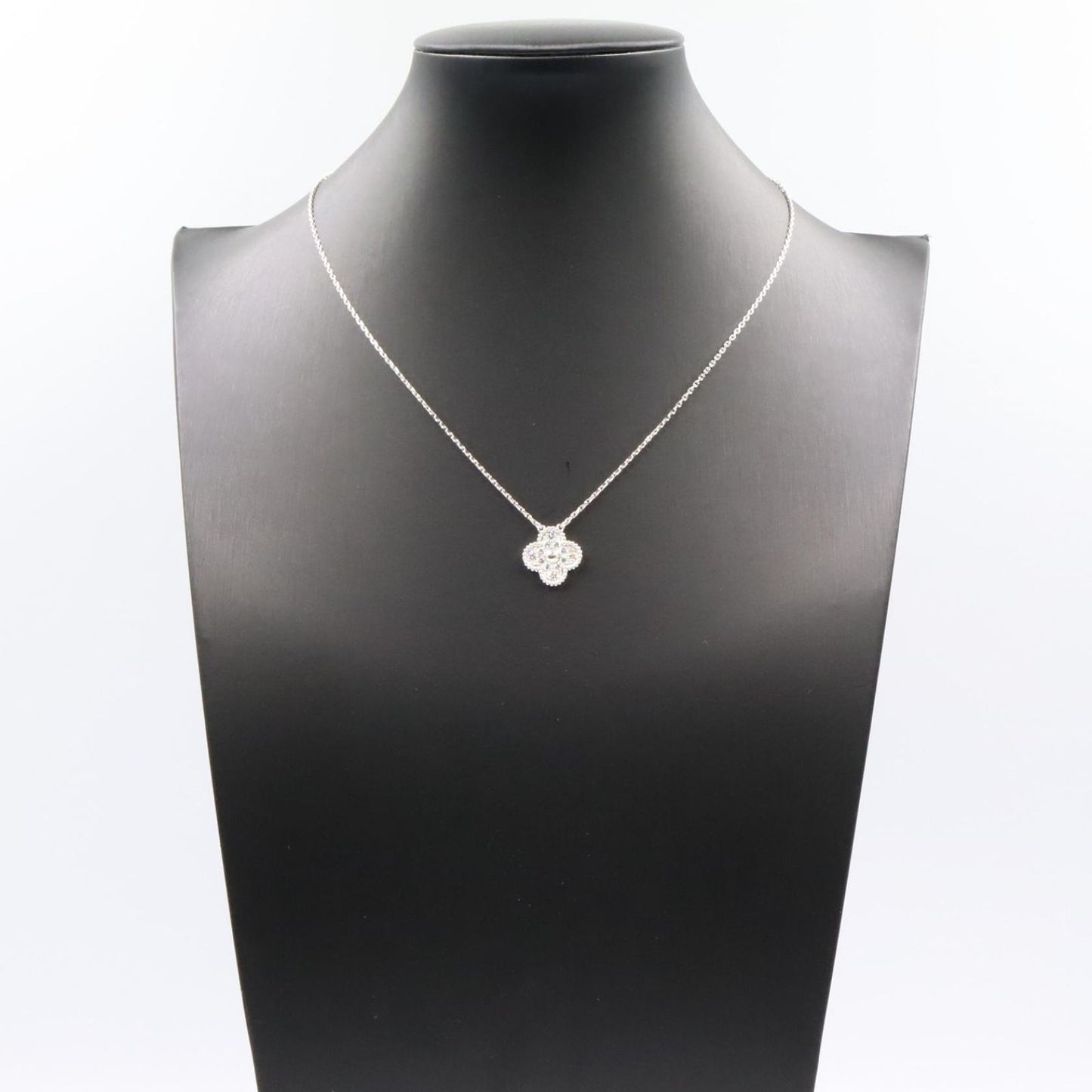 Van Cleef & Arpels Necklace Vintage Alhambra Diamond 37 41.5 cm 18k White Gold — view 5