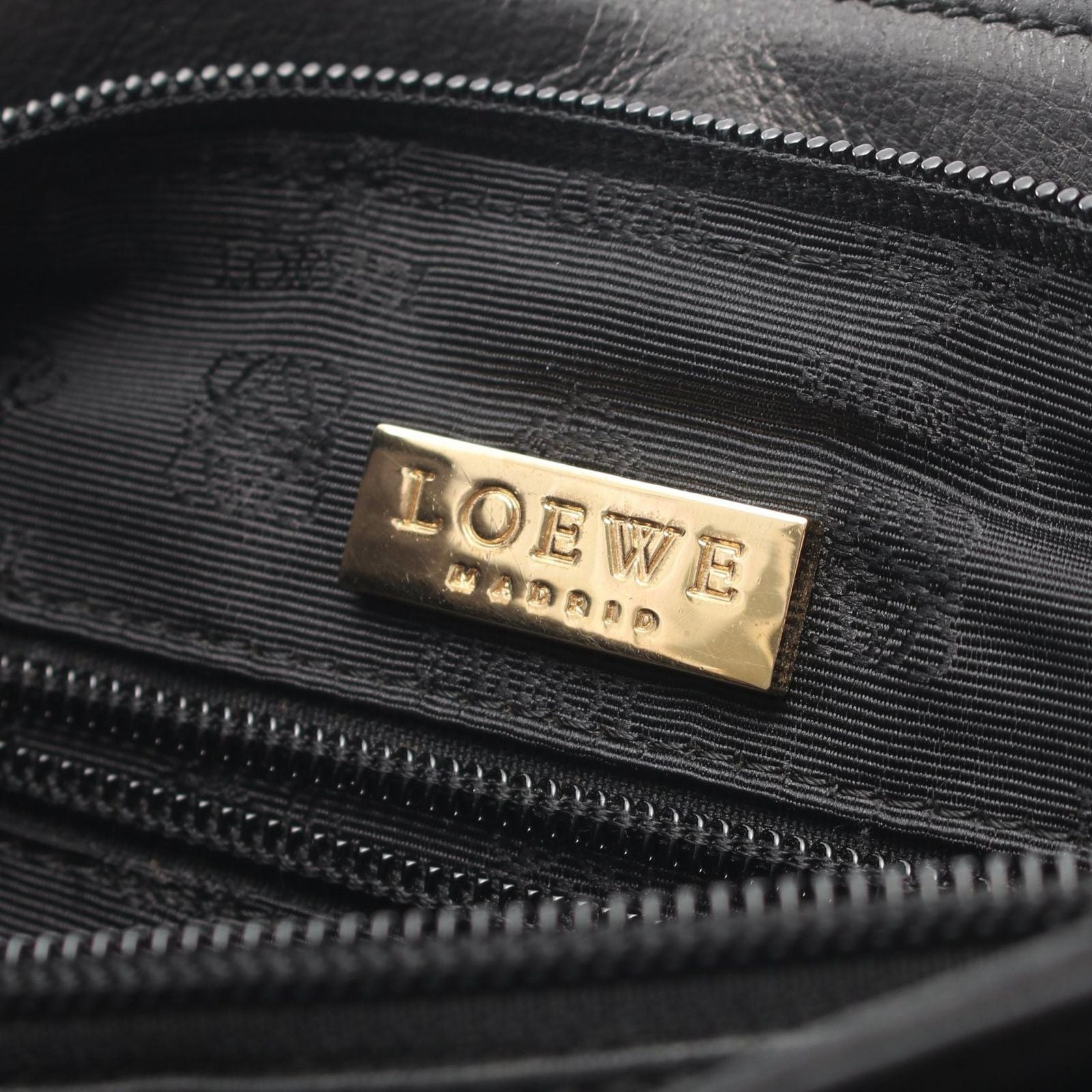 Loewe Handbag Anagram 2-Way Black Leather Shoulder — view 4