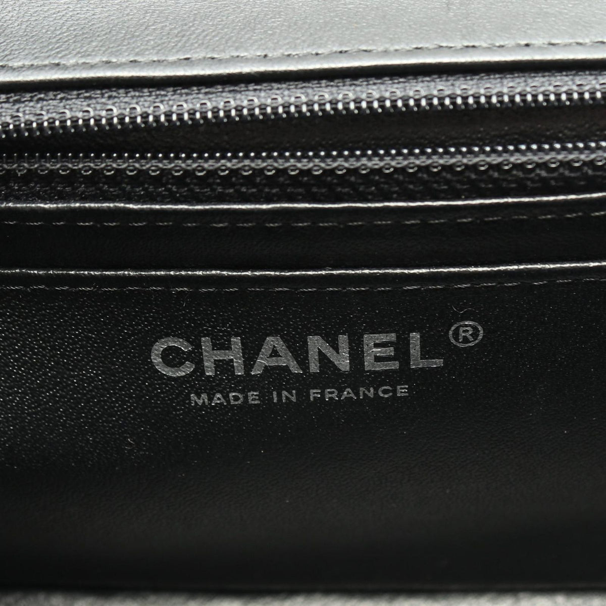 Chanel Shoulder Bag Mini Quilted Black Lambskin Chain — view 4