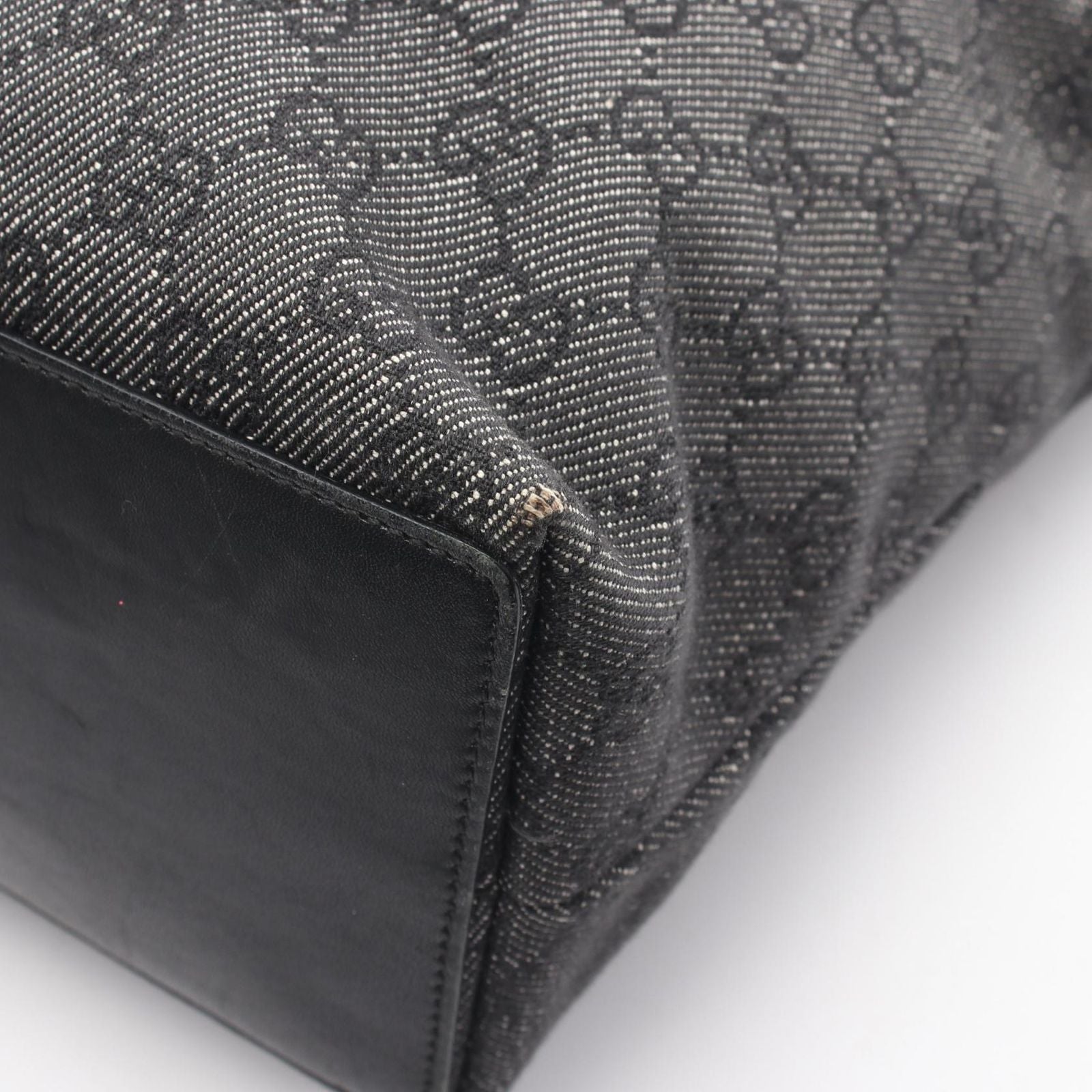 Gucci Tote GG Pattern Black Canvas Leather — view 6