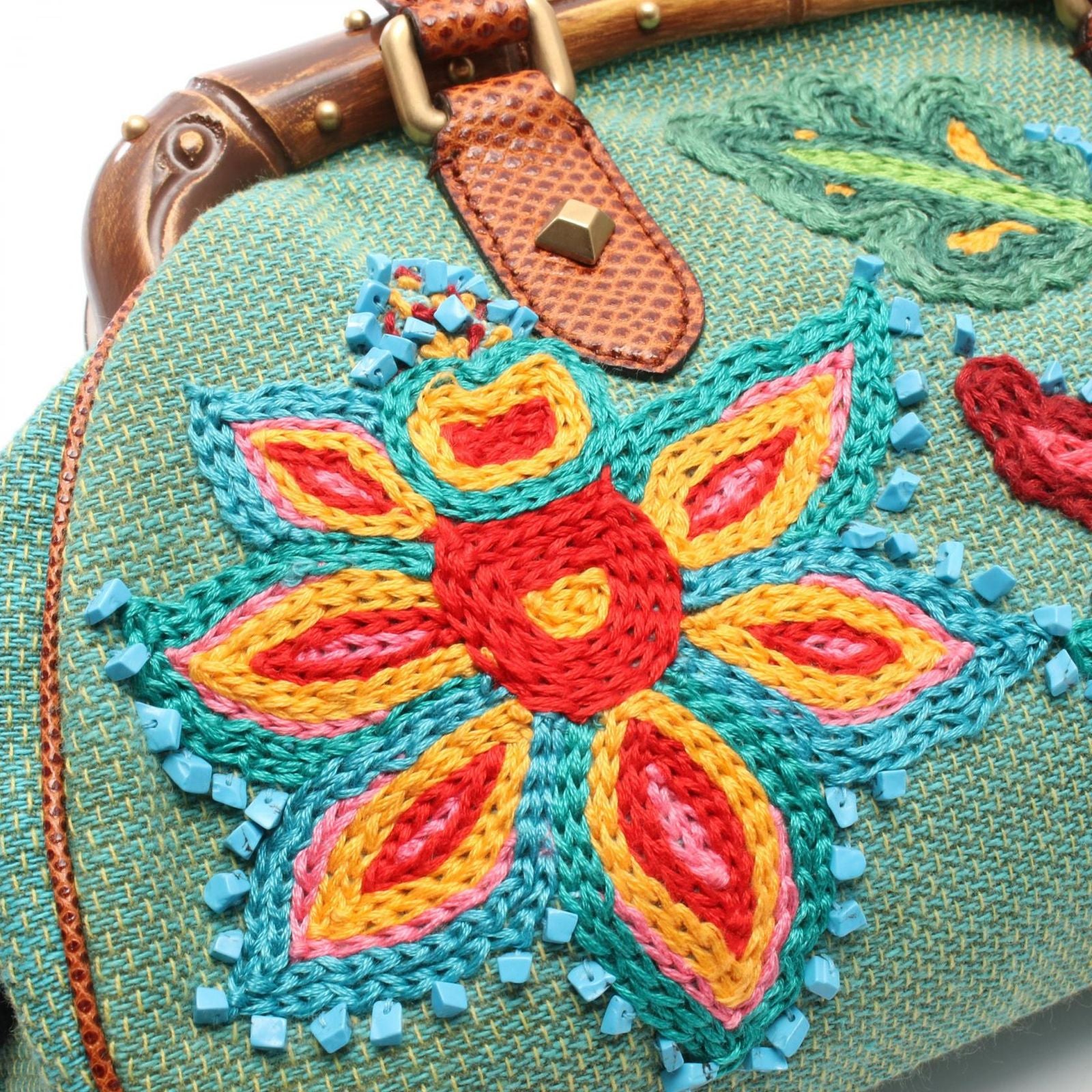 Gucci Handbag Bamboo Flower Embroidery Green Multicolor Exotic Cles the Hand — view 7