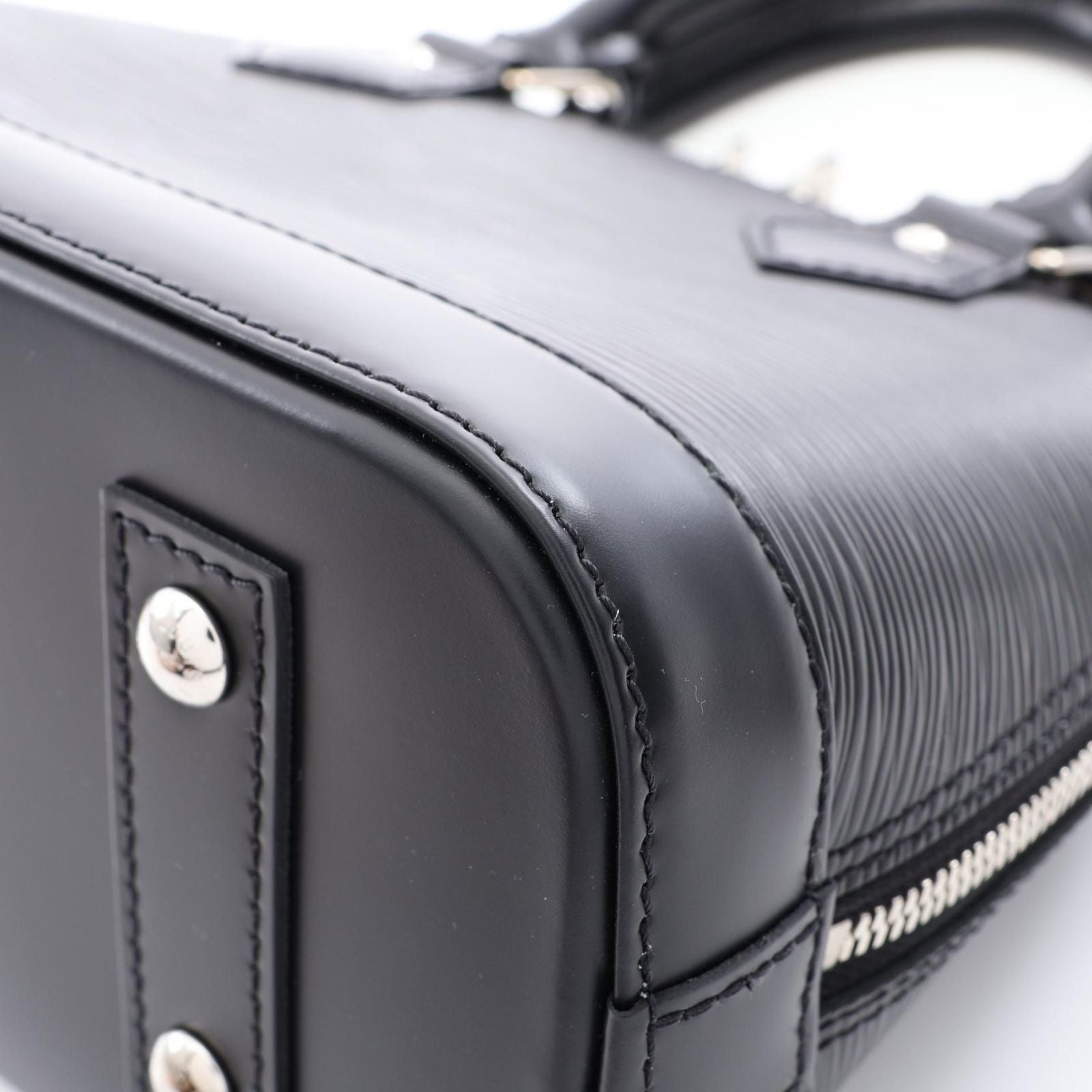 Louis Vuitton Handbag Alma BB Epi Noir 2-Way Leather — view 6