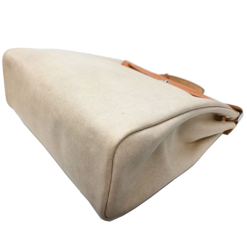 Hermes Handbag Beige — view 3