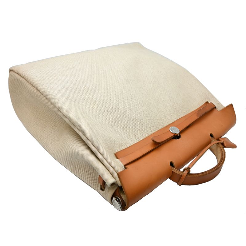 Hermes Handbag Beige — view 4